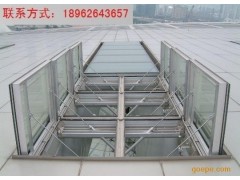 一字型電動(dòng)采光排煙天窗09J621-2專業(yè)廠家-- 萬維通風(fēng)設(shè)備有限公司