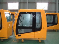 小松PC200LC-8挖掘機駕駛樓-- 廣州小松挖掘機配件批發