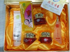 金裝燕窩素3+2白里透紅，燕窩素嫩膚養顏組合-- 廣西南寧市護膚精品化妝品公司銷售部