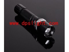 迪普思強光充電遠射J5調(diào)焦夜騎LED手電筒-- 深圳市龍華新區(qū)迪普思電子廠